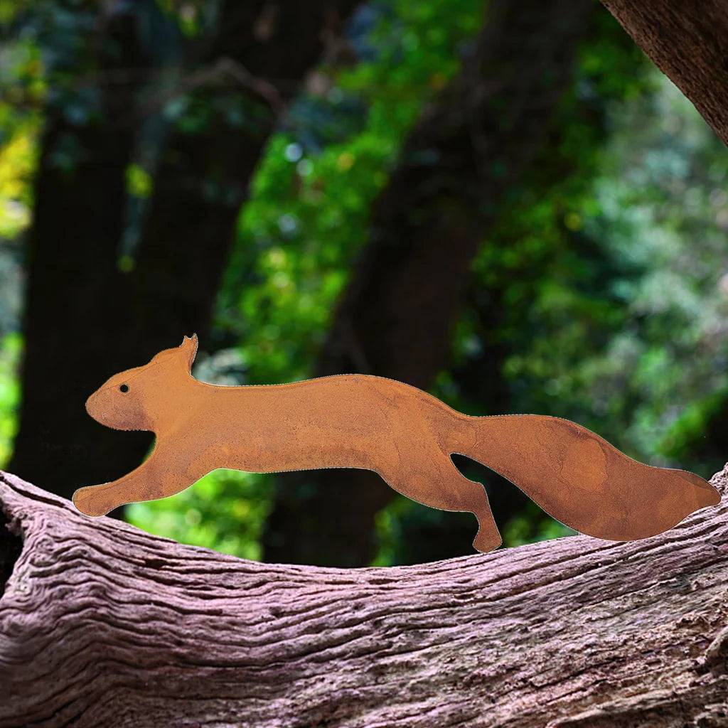 Rostiges Eichhörnchen zum Einschrauben in Holz, Metall Baumstecker