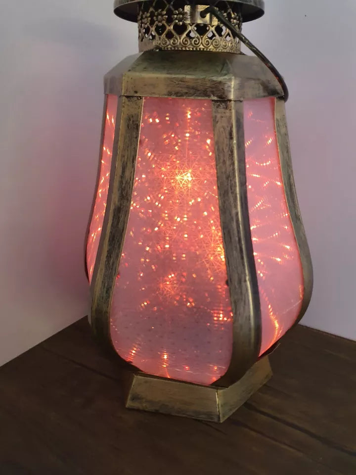 Rotierende LED-Laterne mit 3D-Effekt von Luxform - Farbwechsel in Bunt