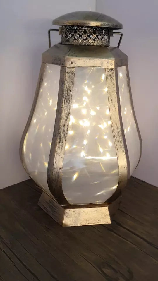 Rotierende LED-Laterne mit 3D-Effekt von Luxform, Feuerwerk in Weiß
