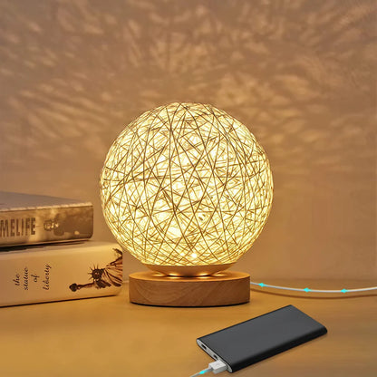 DEECOZY LED Nachttischlampe aus Holz mit handgewebtem Lampenschirm mit USB-Ladegerät Nachtlicht Nachtlampe für Wohnzimmer